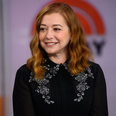 allison hannigan height|Alyson Hannigan Wiki, Age, Bio, Height, Husband, Career, and。